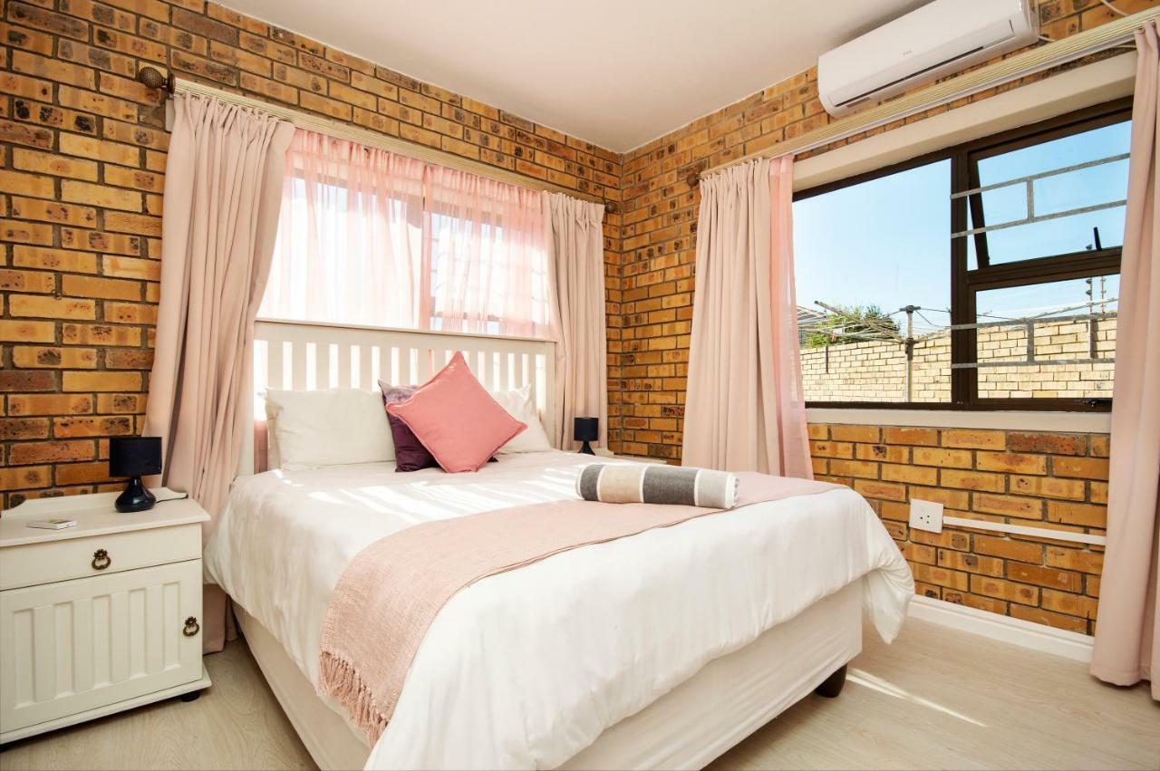 King Guest Lodge Port Elizabeth Exterior photo